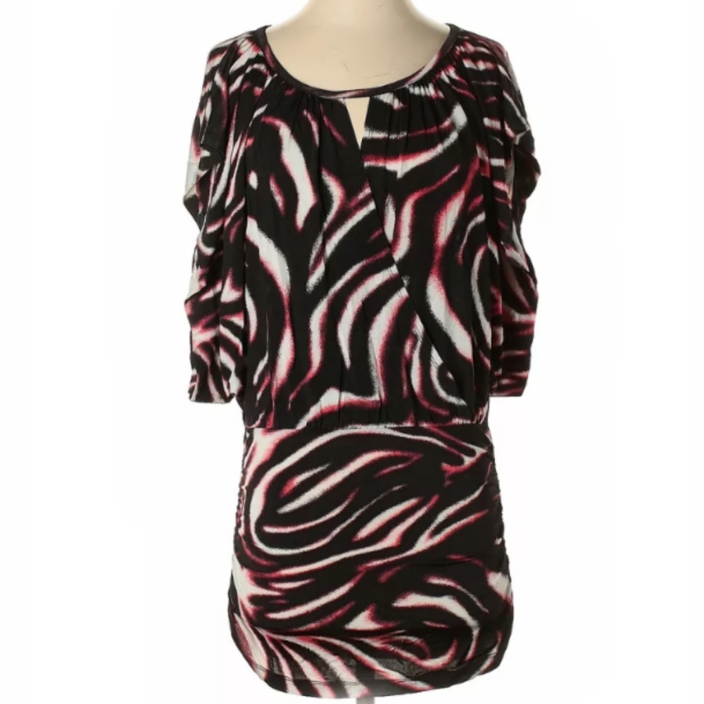 Bebe Keyhole Front V Back Cinched Waist Top
